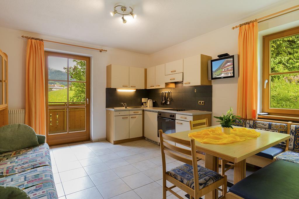 Garni Bergland Bed & Breakfast Racines Exterior photo
