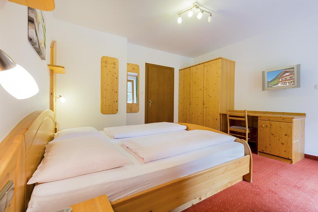 Garni Bergland Bed & Breakfast Racines Exterior photo
