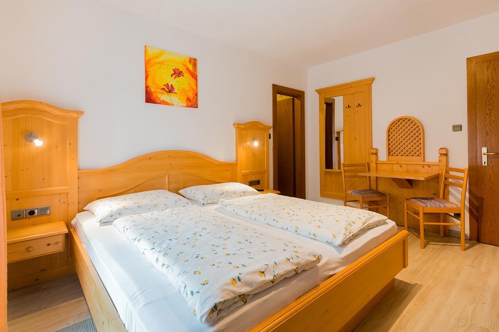 Garni Bergland Bed & Breakfast Racines Exterior photo